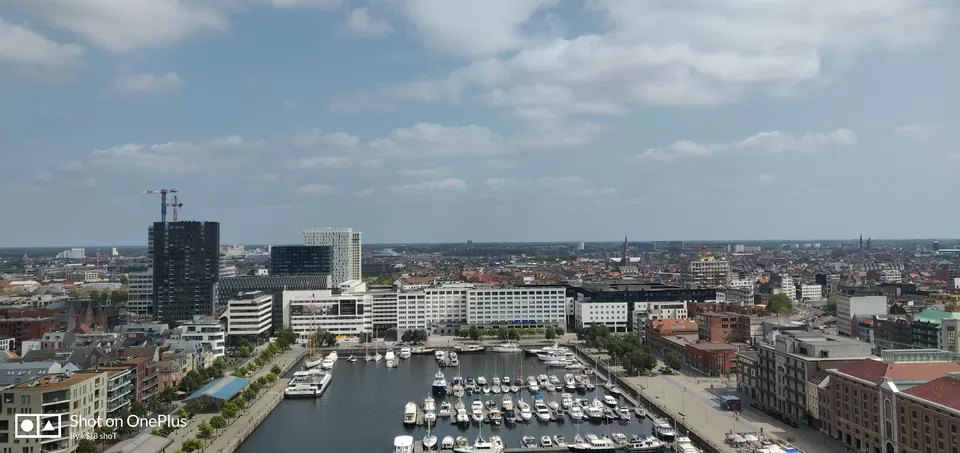 Photo of Antwerpen-Centraal, Koningin Astridplein, Antwerp, Belgium by Garima & Alok 