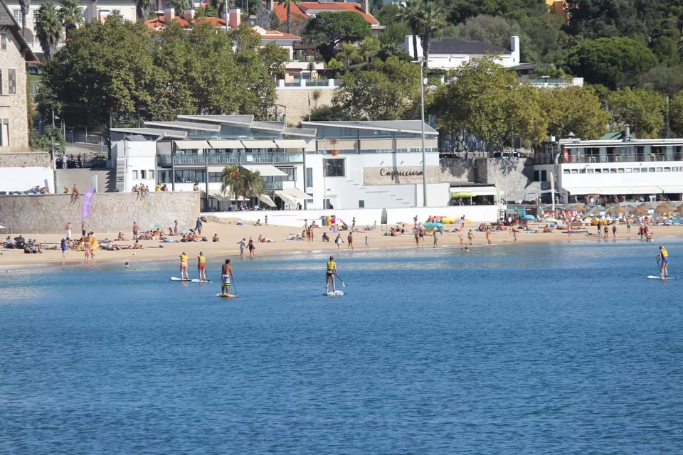 Photo of Praia da Conceição, Rua Frederico Arouca, Cascais, Portugal by Garima & Alok