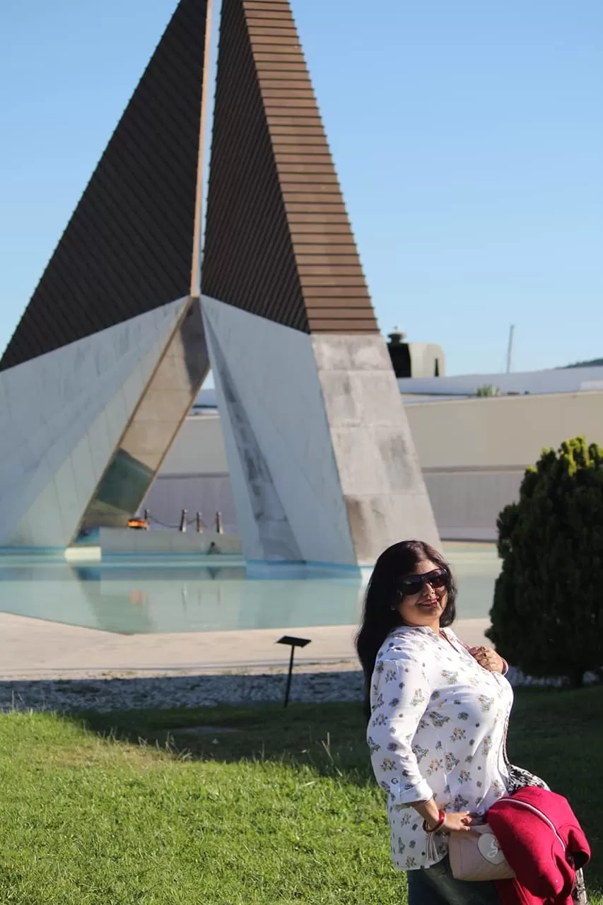 Photo of Monument to the Overseas Combatants, Lisbon, Portugal by Garima & Alok 