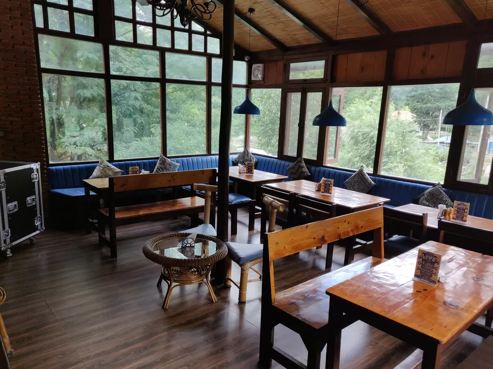 Photo of The Lazy Dog Lounge, Manu Temple Road, Old Manali, Manali, Himachal Pradesh, India by the_tripster