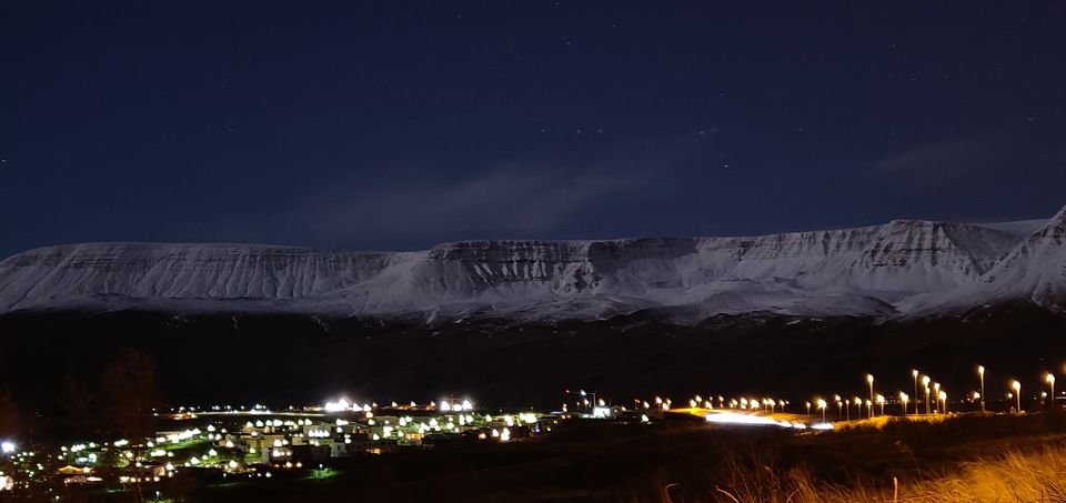 Photo of My wife wanted a ring on her birthday, instead, I gifted her a trip through ring road in Iceland by the_tripster