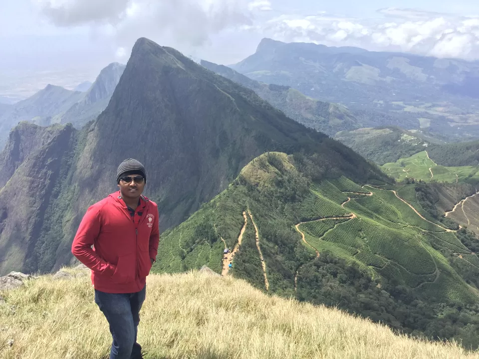 Photo of Kolukkumalai Tea Estate, Kottagudi, Tamil Nadu, India by Vinod Kumar