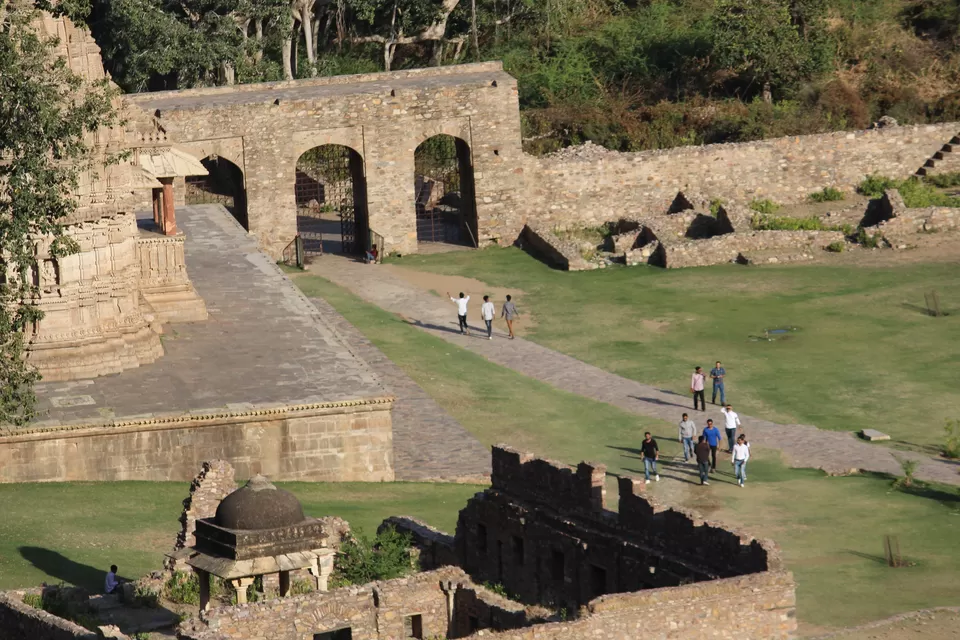 Photo of Bhangarh Fort, Bhangarh, Rajasthan, India by Prashant Srivastava