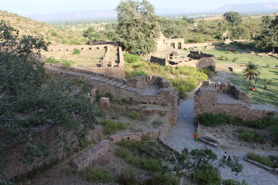 Photo of Bhangarh Fort, Bhangarh, Rajasthan, India by Prashant Srivastava