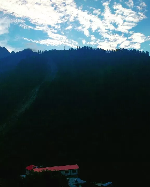 Photo of Backpacking in 'Tosh' - Himachal Pradesh by Yuvraj Chaudhary