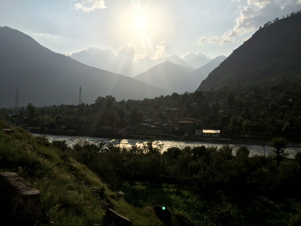 Photo of Backpacking in 'Tosh' - Himachal Pradesh by Yuvraj Chaudhary