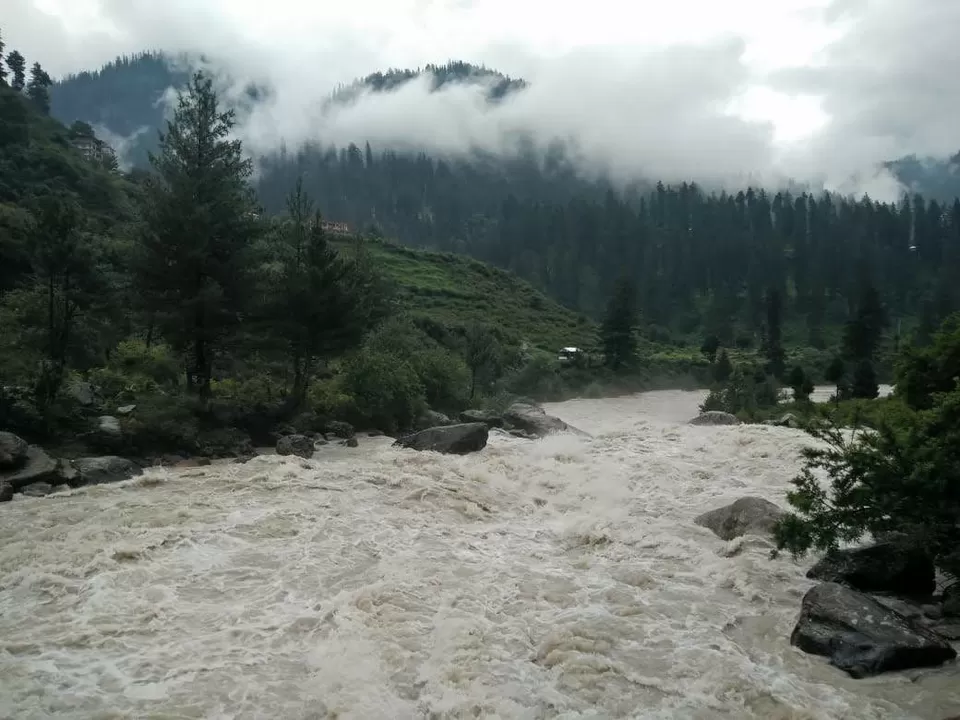 Photo of Tosh, Himachal Pradesh, India by Sachin Bobal