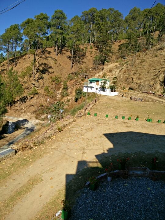 Photo of Ranikhet – In the lap of Kumaon's pine forests 4/27 by Akshay Rajagopalan 