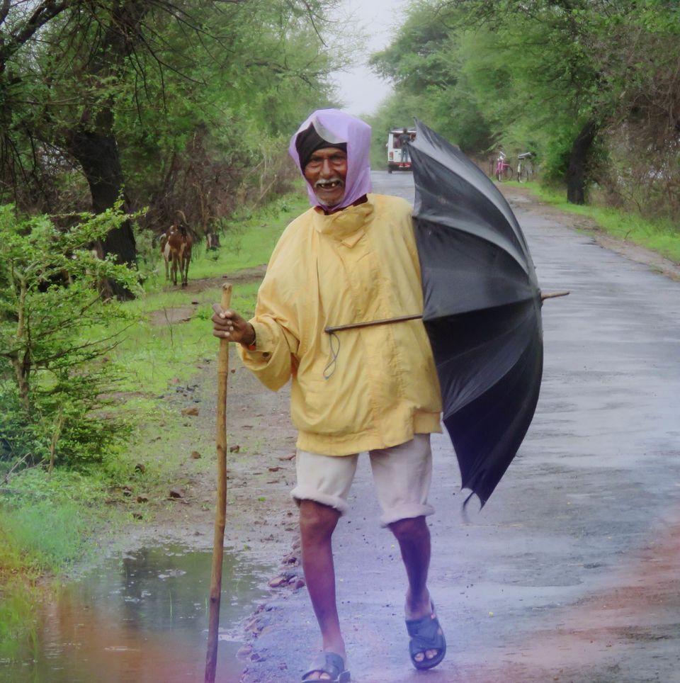 Photo of #SwipeRightToTravel: Meeting people while travelling alone 7/7 by kriti arora