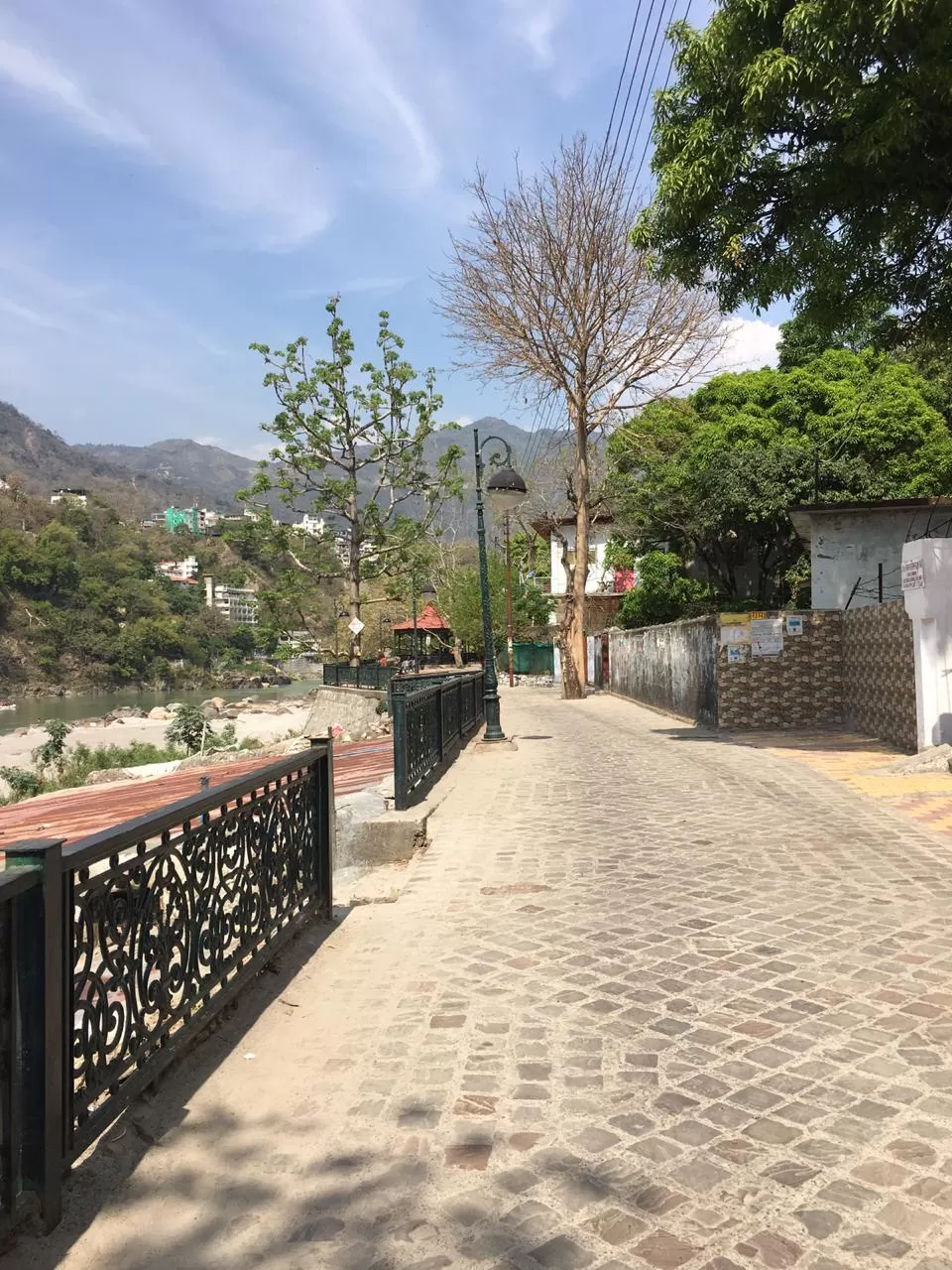Photo of Rishikesh- Be it adventure activity, quaint stay, luxury retreat or spiritual solace, This town ser by ishan gupta