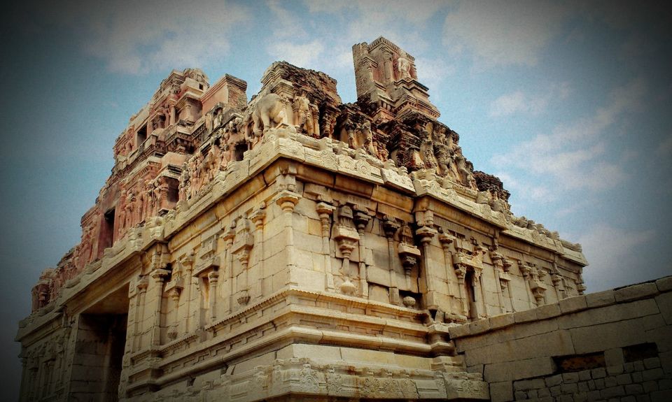 Photo of Hampi - a fascinating city of ruins. by Kshitiz Gupta