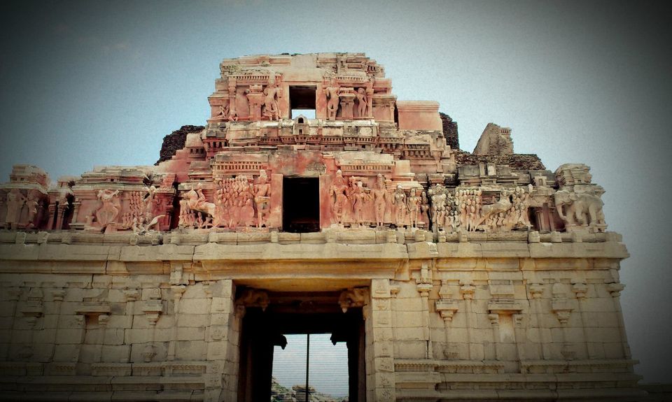 Photo of Hampi - a fascinating city of ruins. by Kshitiz Gupta