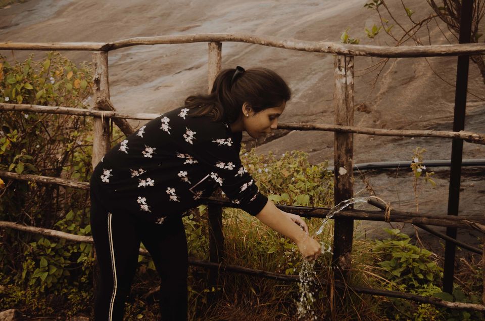 Photo of Broke travel bugs Road tripping from Bangalore to Munnar. by Pratiksha Mohanty