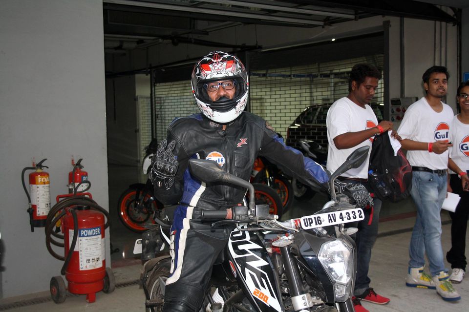Photo of What it feels like to Ride with Indian Captain- M. S. Dhoni 3/8 by Praveen Gupta