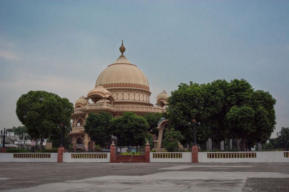 Photo of Chattarpur, New Delhi, India by Alok Kumar