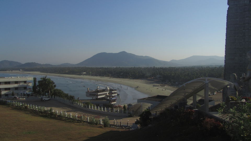 Photo of Exploring Lord Shiva's Town in South India- Murdeshwar by Tasmai Dave