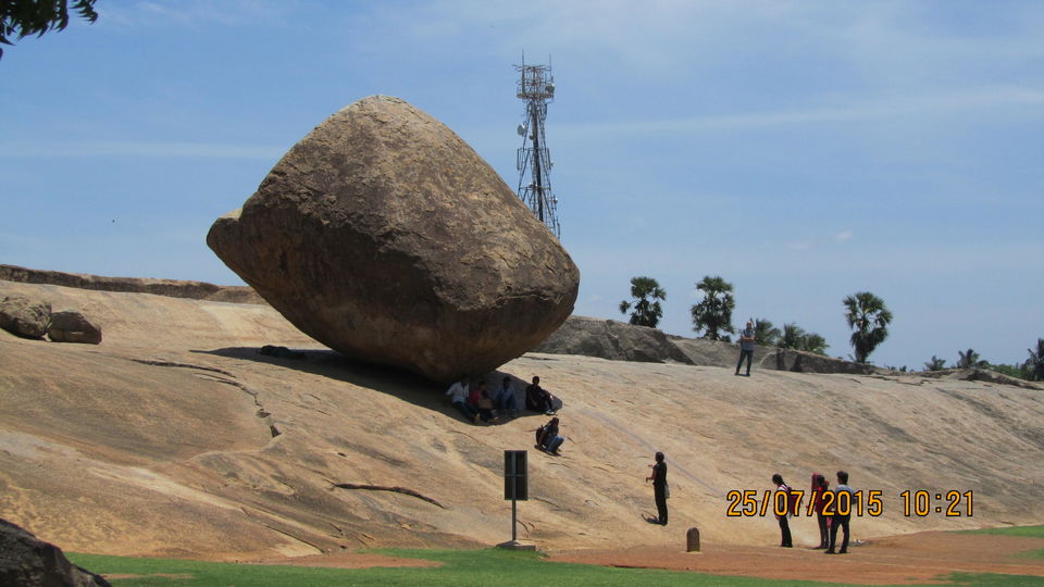 Photo of Krishna's Butter Ball, East Raja Street, Mahabalipuram, Tamil Nadu, India by Tasmai Dave