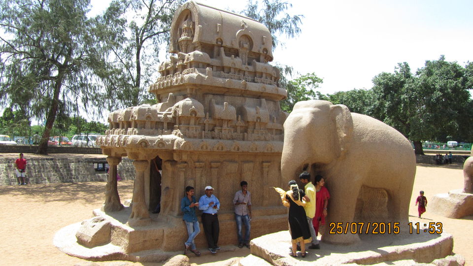 Photo of Five Rathas Cross Street, Mahabalipuram, Tamil Nadu, India by Tasmai Dave