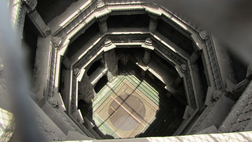 Photo of A Walk Through Adalaj Stepwell by Tasmai Dave