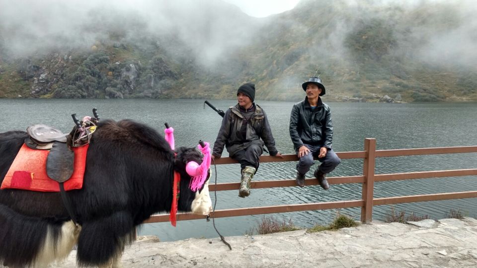 Photo of Nathula, Sikkim, India by Devraj Jee