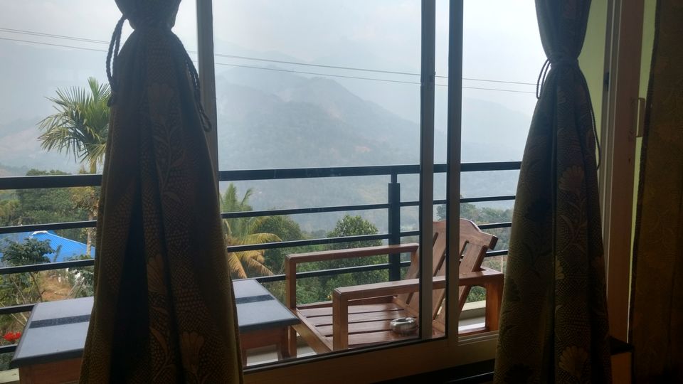 Photo of Grad trip to Kerala: Munnar and Aleppey by Devraj Jee