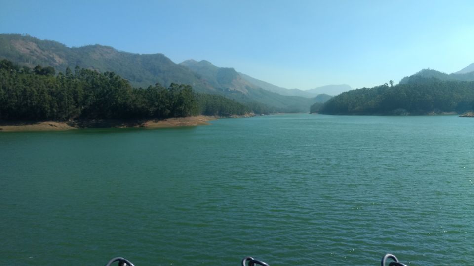 Photo of Munnar, Kerala, India by Devraj Jee