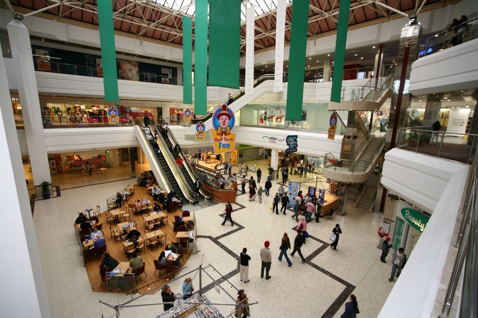 Photo of High Street, Hounslow, Wielka Brytania by Damian Hejmanowski