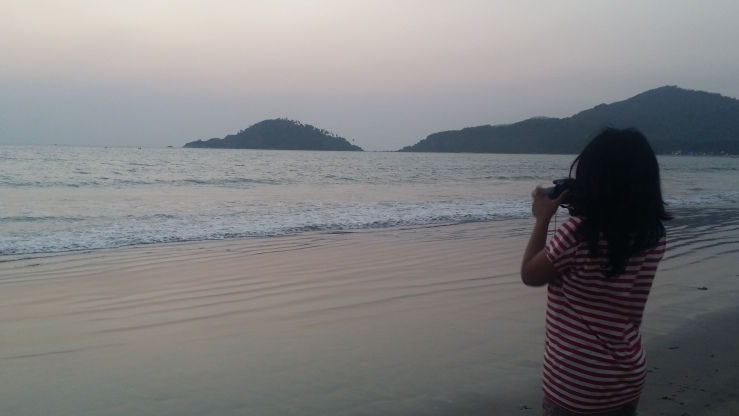 Photo of Goa 2: The Untameable Mobor beach 2/6 by Meru