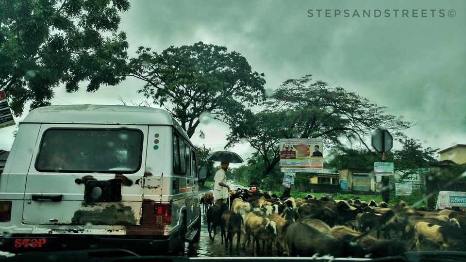 Photo of Far-off from the City hassles, Close to the city, Near to my soul - A Photo Essay · Steps and Street 3/14 by Tanisha Guin