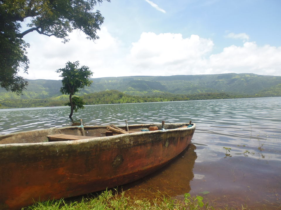 Photo of More than Temples. Mahabaleshwar - finding the tenth cloud. 10/19 by Jasleen Kaur
