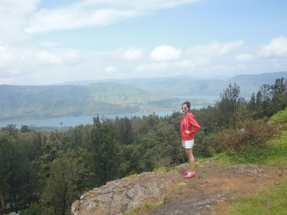 Photo of More than Temples. Mahabaleshwar - finding the tenth cloud. 12/19 by Jasleen Kaur