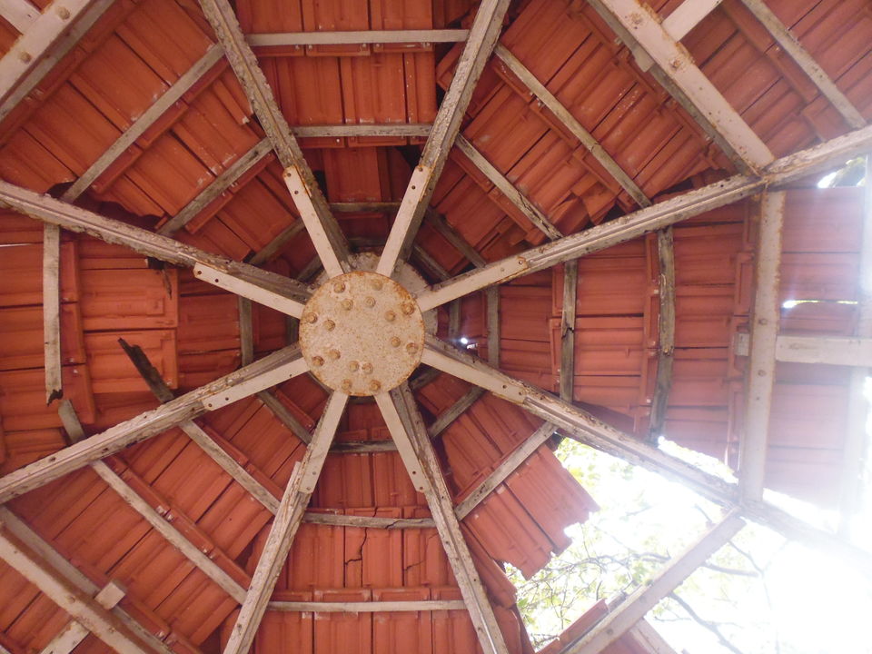 Photo of More than Temples. Mahabaleshwar - finding the tenth cloud. 14/19 by Jasleen Kaur
