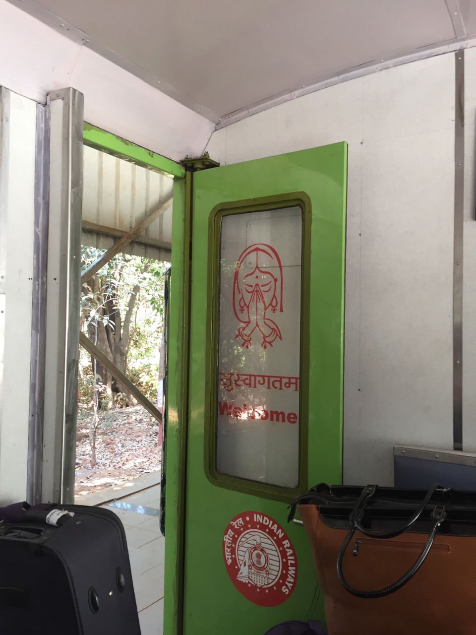 Photo of Unpollute Yourself - Matheran by #NanhaYatri