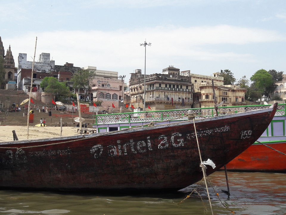 Photo of Varanasi, Uttar Pradesh, India by Tanmay Mittal