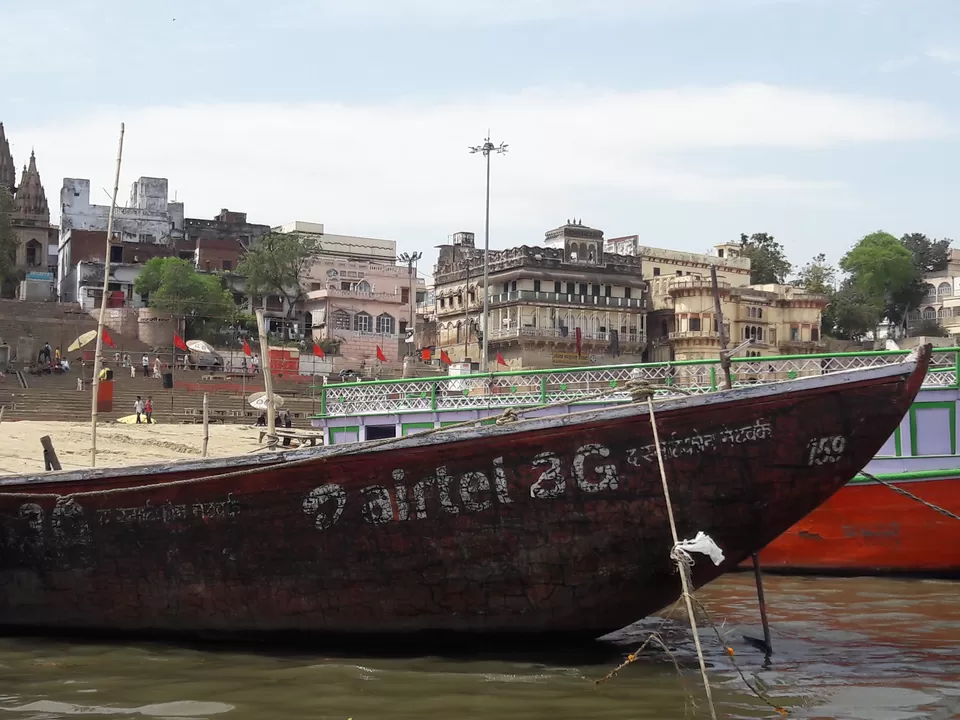 Photo of Varanasi, Uttar Pradesh, India by Tanmay Mittal