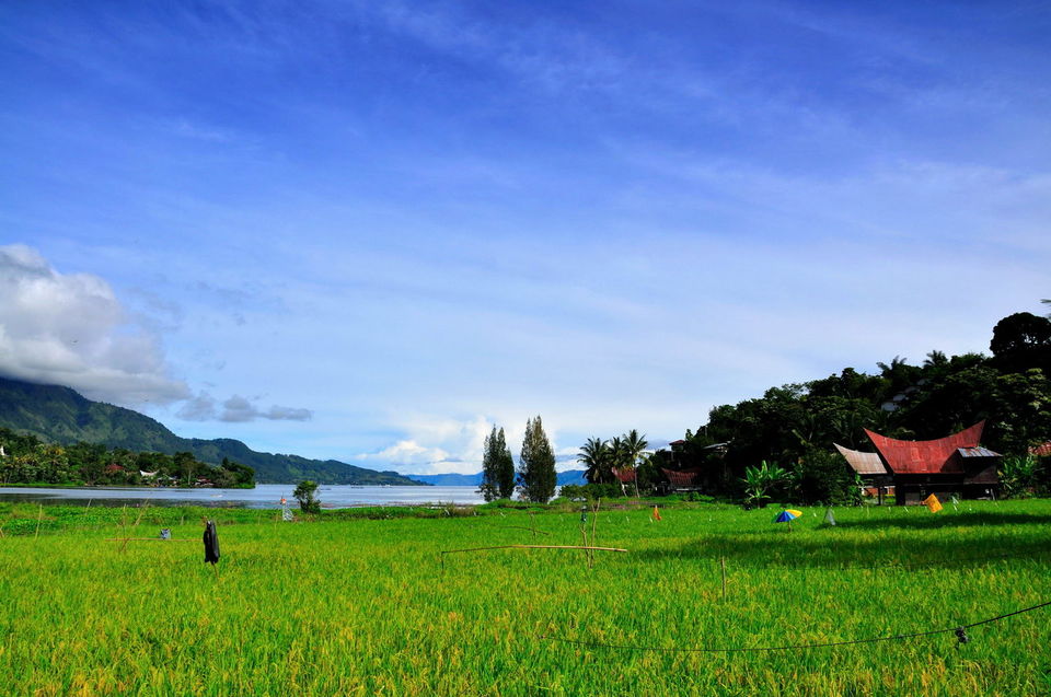 Photo of Ten reasons why you shouldn't visit Lake Toba? by Dwaipayan Ghosh