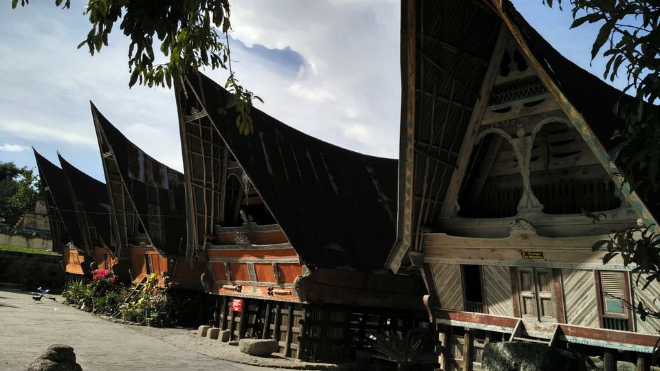 Photo of Ten reasons why you shouldn't visit Lake Toba? by Dwaipayan Ghosh