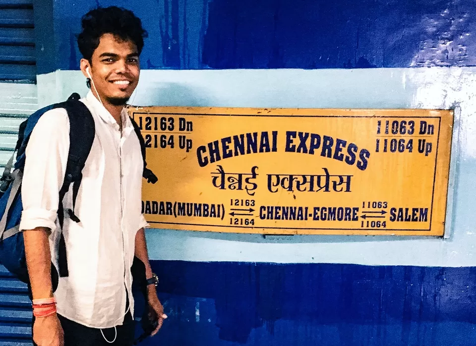Photo of Dadar Railway Station, Pedestrian Overpass, Dadar, Mumbai, Maharashtra, India by Pankaj Chavan