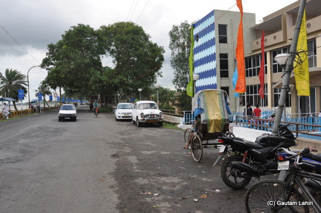 Photo of Diamond Harbor, Hooghly's last post and off to the sea by Gautam Lahiri