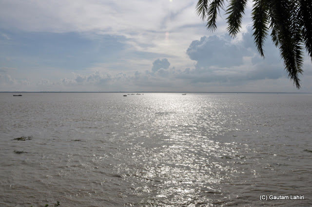 Photo of Diamond Harbor, Hooghly's last post and off to the sea by Gautam Lahiri