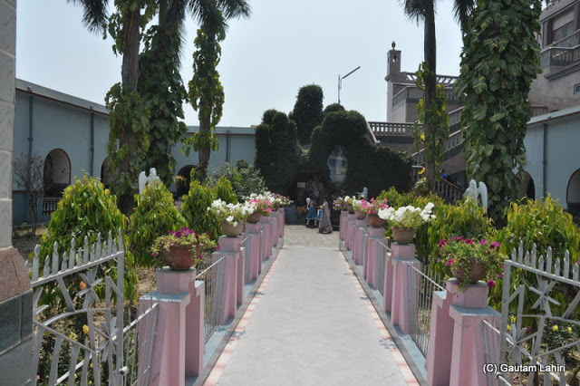 Photo of Bandel, wrapped in antiquity by Gautam Lahiri
