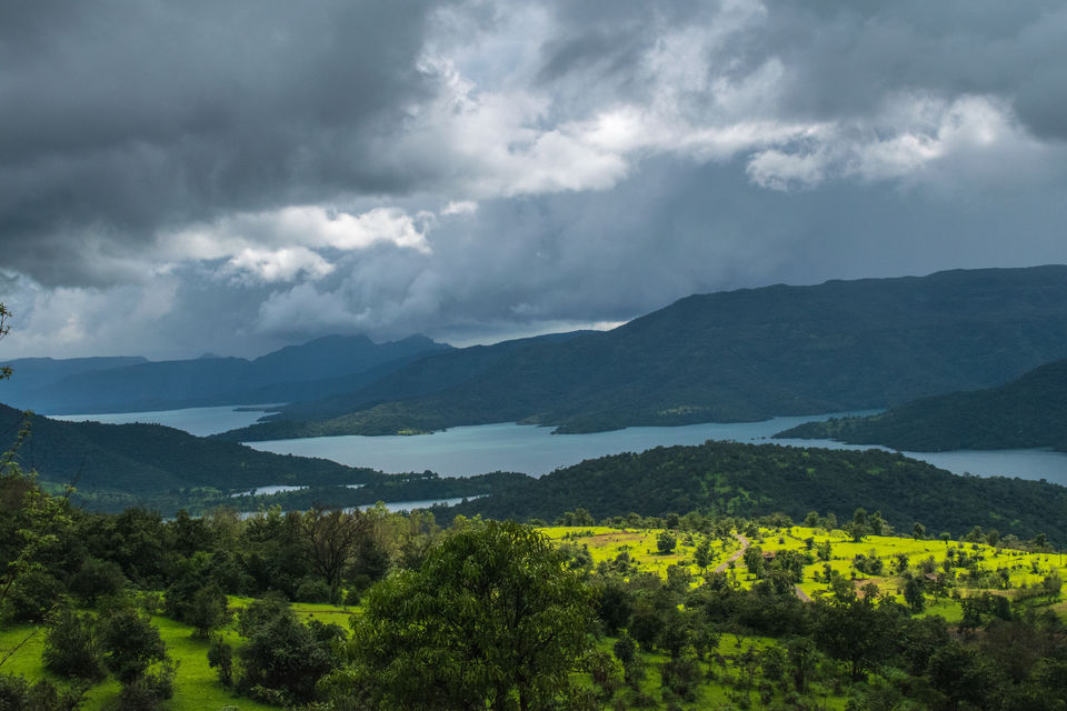 Photo of 360 KMS Ride to PUNE'S own "Valley of Flowers" KAAS PATHAR and BAMNOLI LAKE. by Akshay Kokare