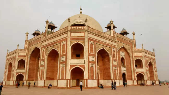 Photo of New Delhi, Delhi, India by Georgie Crane