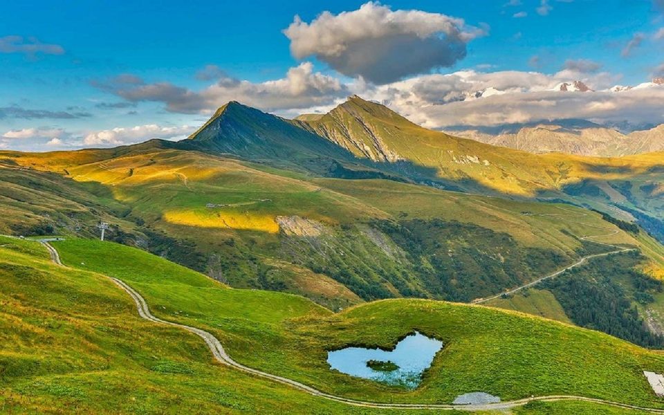 Photo of Love Hearts? Then These Destinations Should be In Your Travel Wish list. 2/8 by Nymisha Reddy