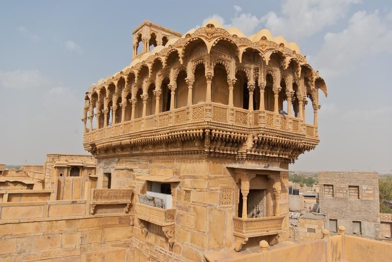 Photo of Explore the Painted Havelis of Rajasthan with Palace on Wheels Train 2/3 by Kristin Perry