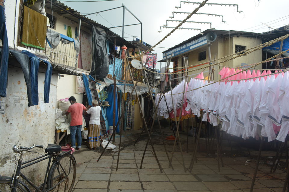 Photo of Visit the world’s largest laundry: Dhobi Ghat in Mumbai 6/7 by Arushi Dutt