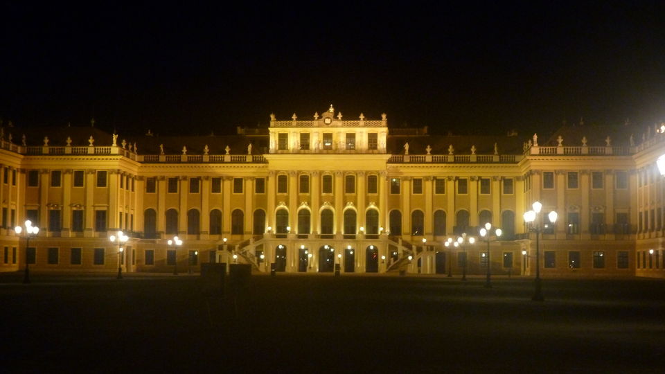 Photo of Why a visit to Vienna is a must during one of your stopovers in Europe! 5/23 by Chandani Agarwal