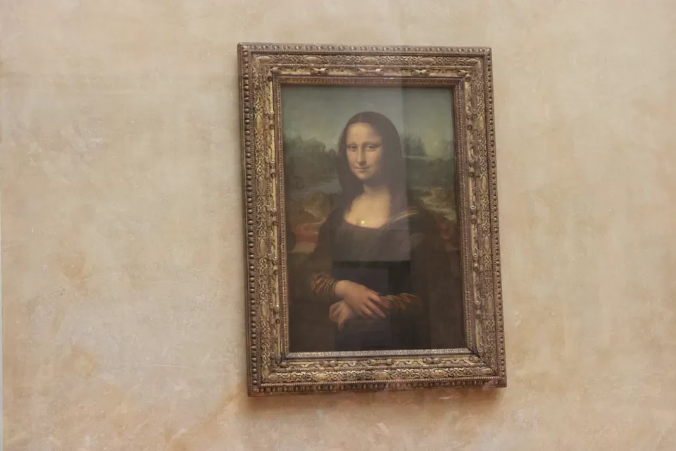 Photo of Louvre Museum, Paris, France by Manas Mukul