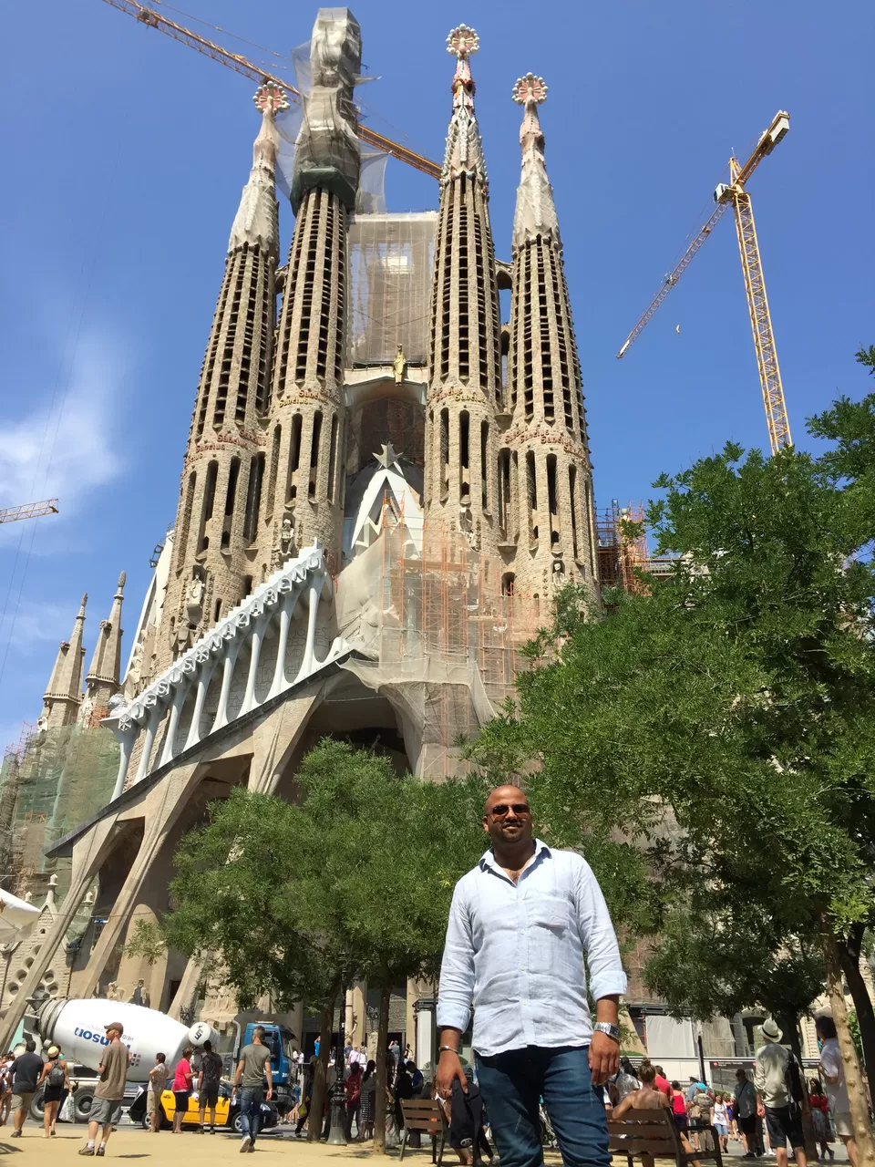 Photo of Sagrada Familia, Carrer de Mallorca, Barcelona, Spain by Manas Mukul