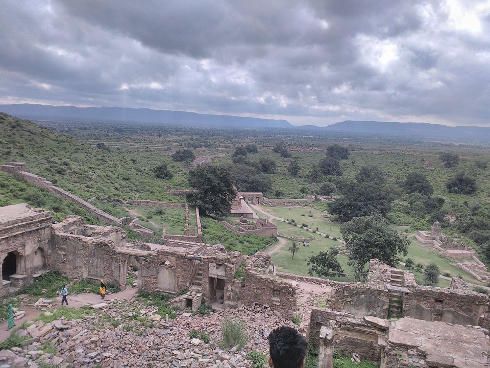 Photo of Bhangarh, Rajasthan, India by Nakshatra